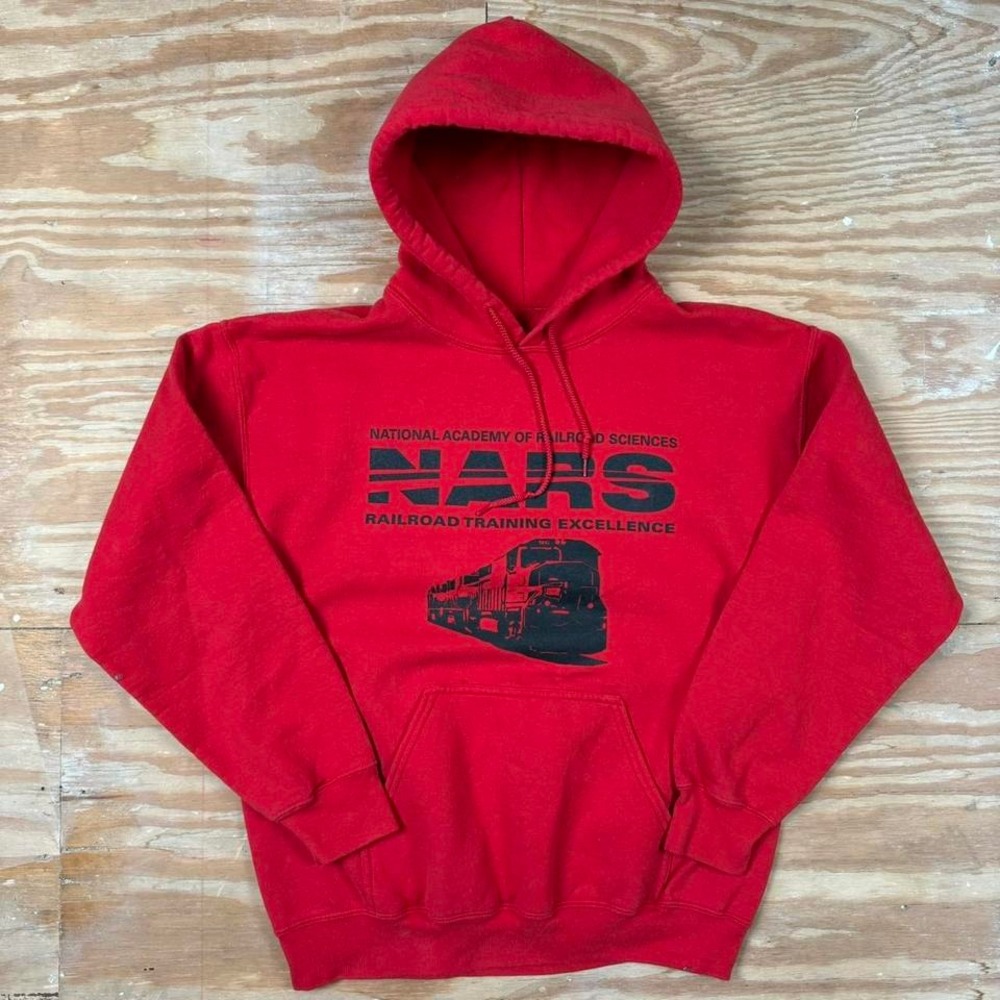 red nars‎ railroad black graphic hoodie